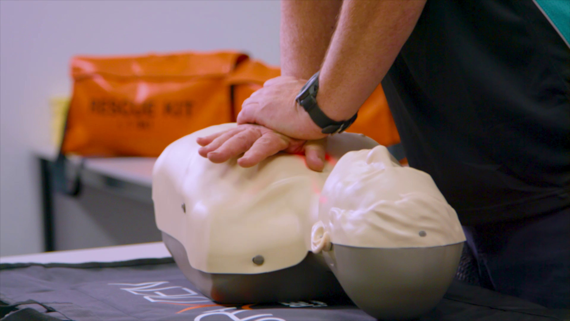 Provide Advanced Resuscitation and Oxygen Therapy Training