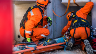 Undertake Confined Space Rescue Training (non Fire-Sector) (2)