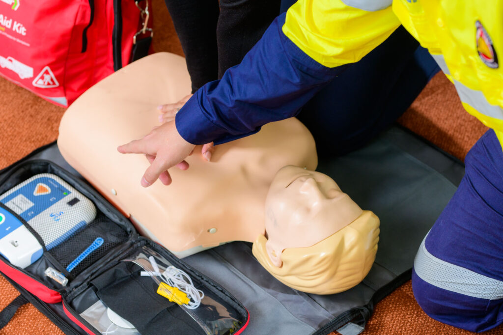 Provide First Aid (Blended Learning)