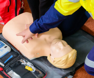 Provide First Aid (Blended Learning)