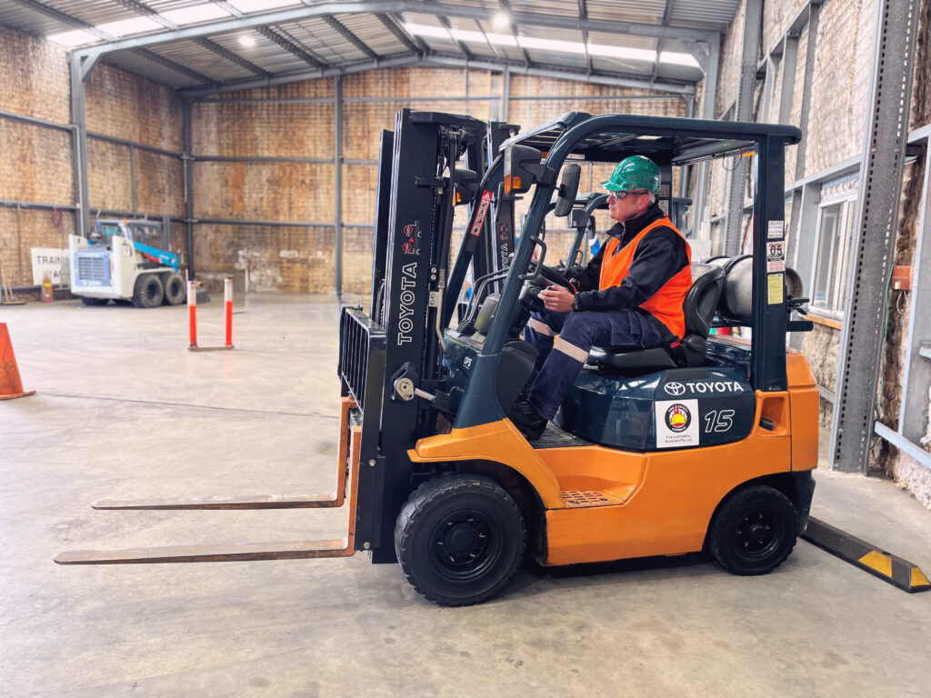 Forklift_5_RT