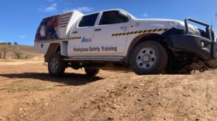 Operate and Maintain a Four Wheel Drive Vehicle TRAINING