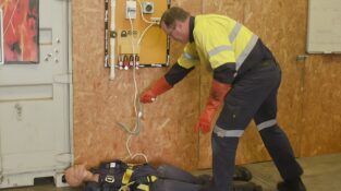 Low Voltage Rescue and Provide CPR